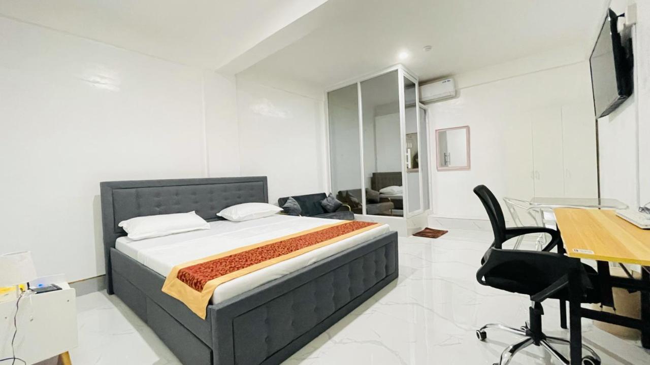 Legends Hotel & Restaurant - Lemery And Taal Екстер'єр фото